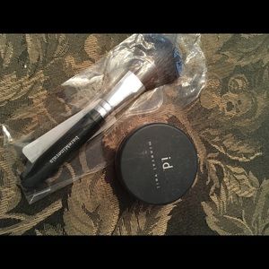 BareEssentials Mineral Veil